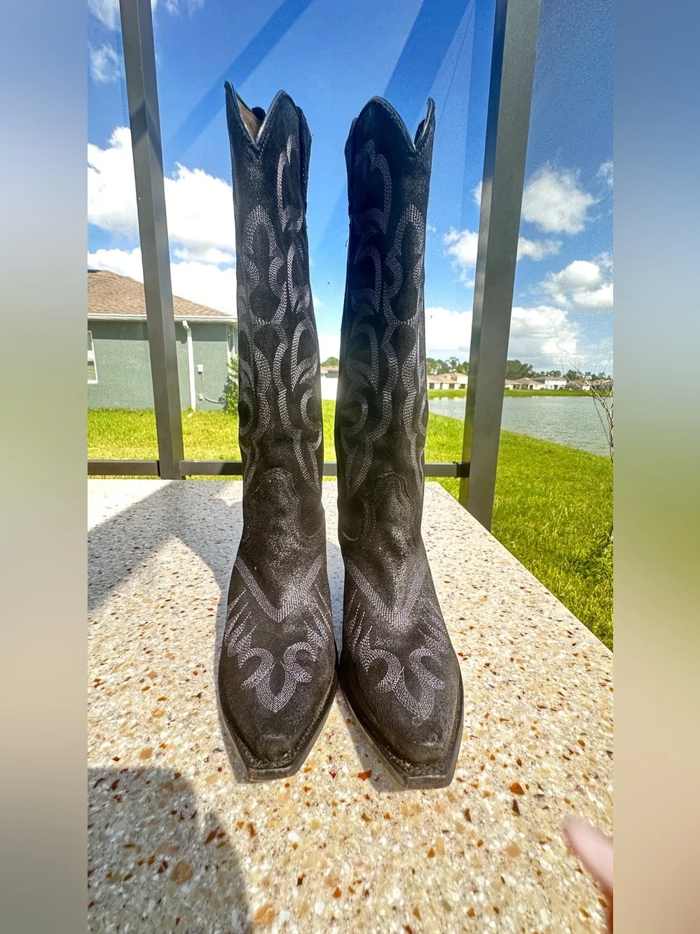Shyanne Women's High Desert Tall Western Boots - Snip Toe Sz 9.5